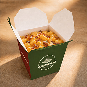 Massa Agorah sabor Cheddar e Bacon na embalagem de delivery